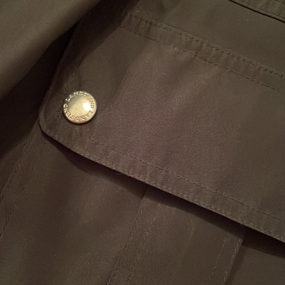 Lands’ End Women’s Rain Jacket ☔️ - Picture 8 of 13